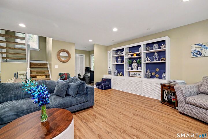 Property Photo:  7 Lyle Court D  CT 06032 