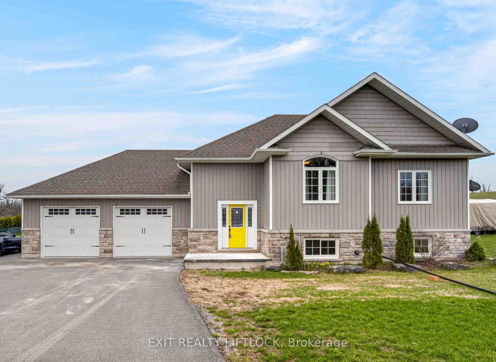 Property Photo: 1479 Webster Road ON K0L 2V0