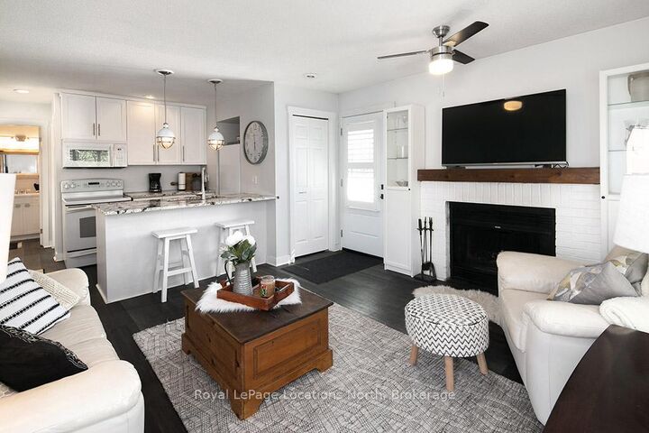 Property Photo: 27 Dawson Drive 141 ON L9Y 5B4