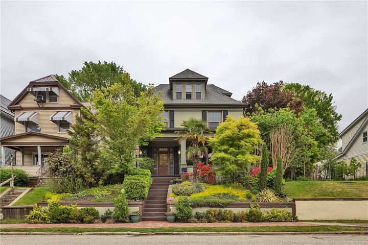 Property Photo:  1334 Victoria Ave  PA 15068 