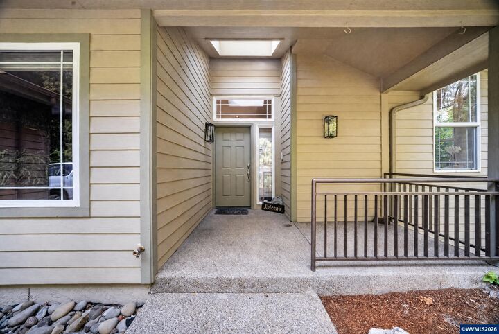Property Photo:  6727 River Springs Dr S  OR 97306 