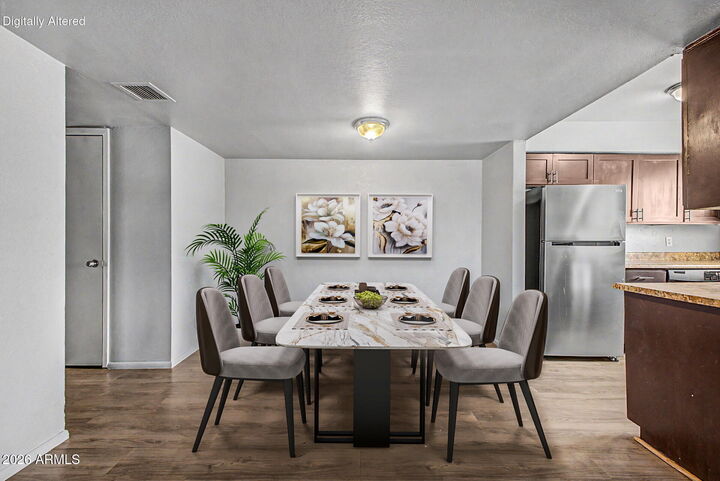 Property Photo:  1209 N 47th Place  AZ 85008 
