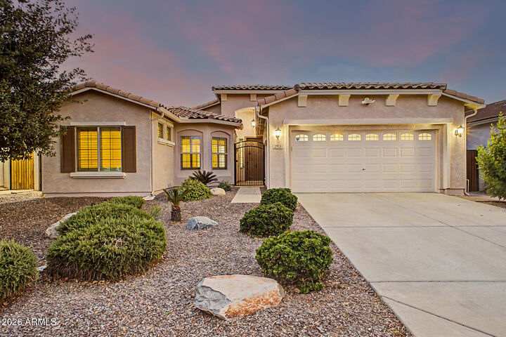 Property Photo:  2973 E Santa Fe Lane  AZ 85297 