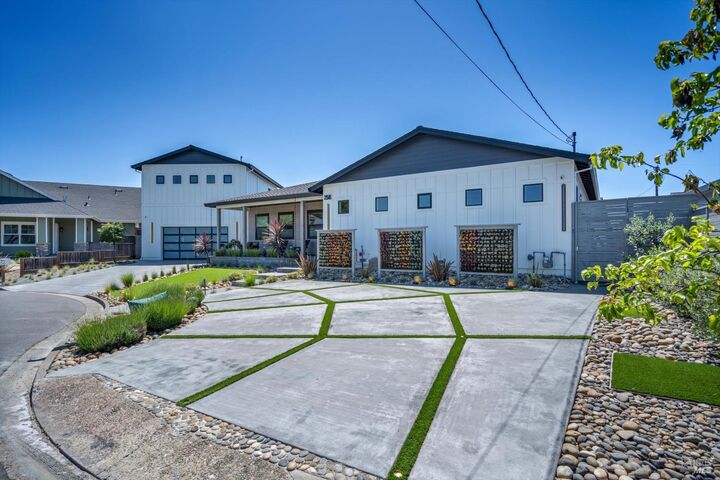 Property Photo:  256 N Dover Court  CA 95403 