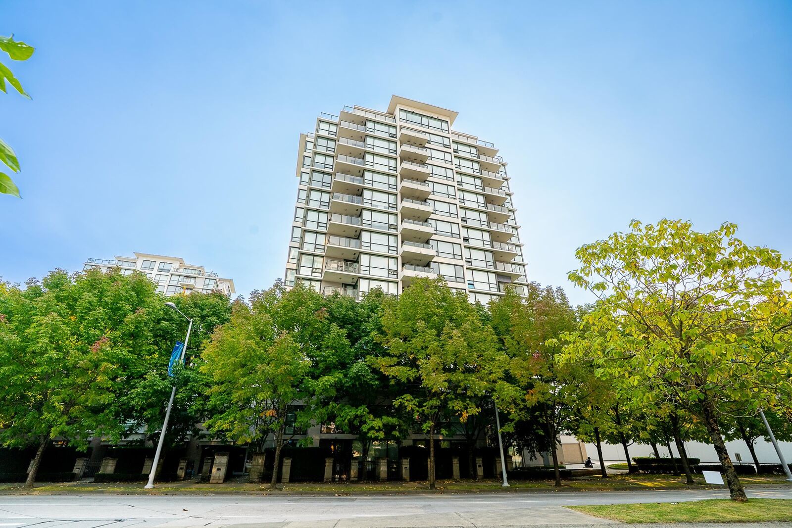 Property Photo: 7555 Alderbridge Way 1602 BC V6X 4L3
