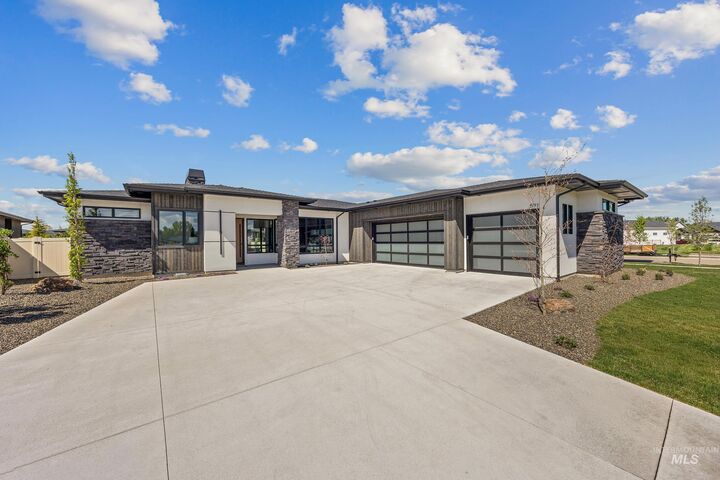 Property Photo:  591 N Pembina Place  ID 83616 