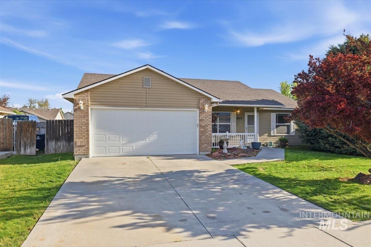 Property Photo: 1022 W Aberdeen Ave ID 83686-9790