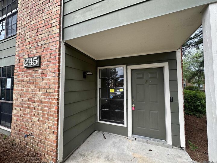 Property Photo:  245 Bracewell Dr #B  LA 70815 