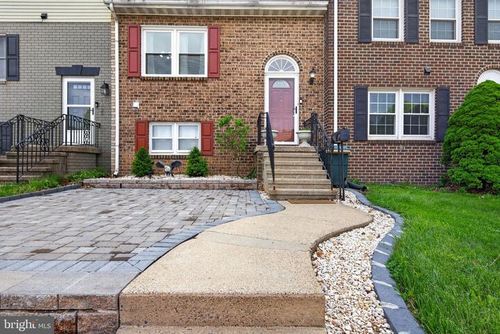 Property Photo:  824 Woodlawn Drive  PA 17201 