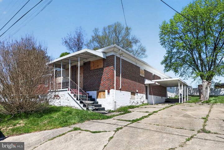 Property Photo: 111 Cannaday Street WV 25801