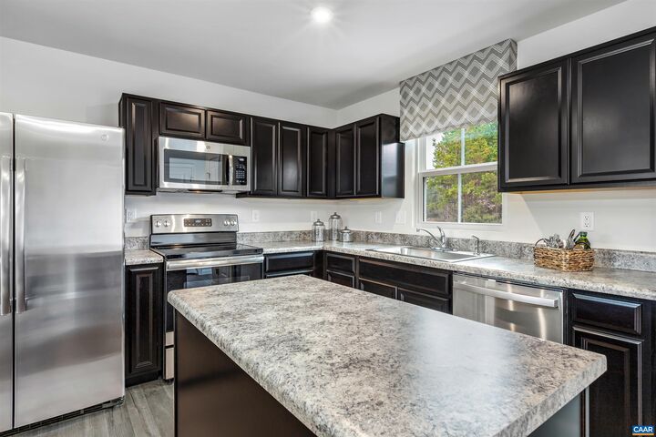 Property Photo: 265 Arches Ln VA 22923