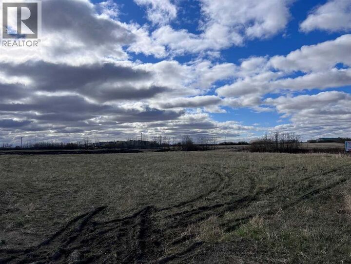 Property Photo: 147204 39 Street AB T4V 2M9