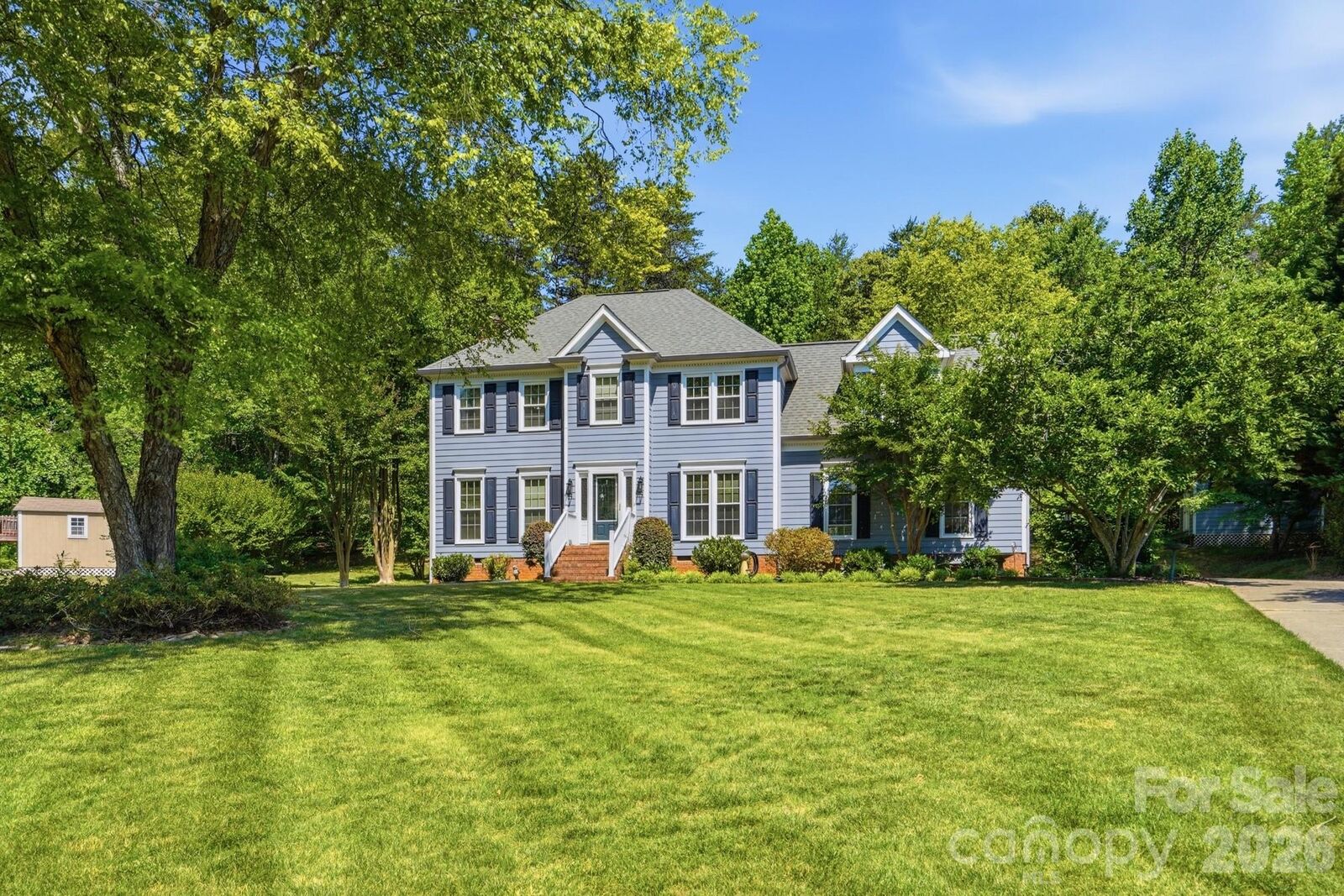 Property Photo:  269 Charter Oak Court  NC 28115 
