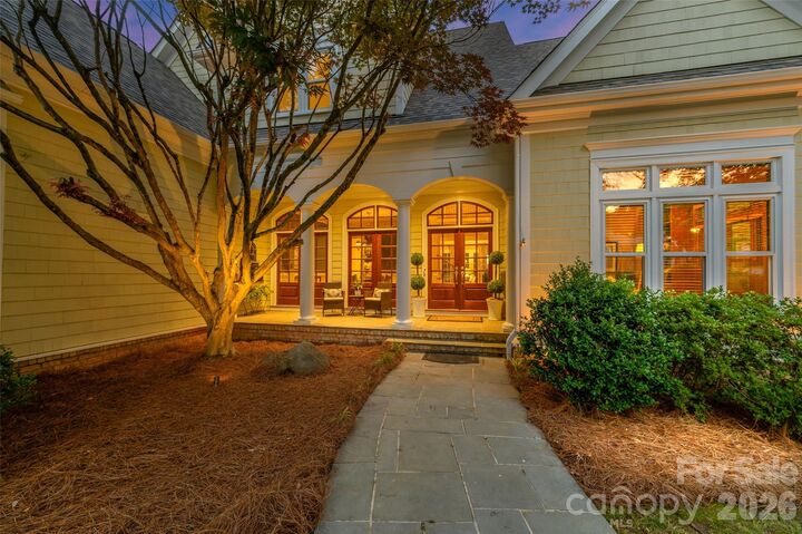 Property Photo:  7510 Seton House Lane  NC 28277 