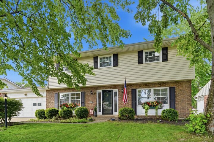 Property Photo:  8616 Linderwood Lane  OH 45255 