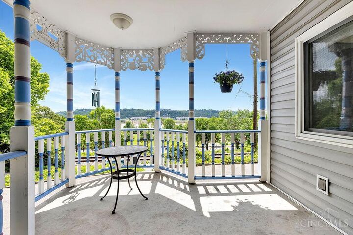 Property Photo: 2364 Gladstone Avenue OH 45202