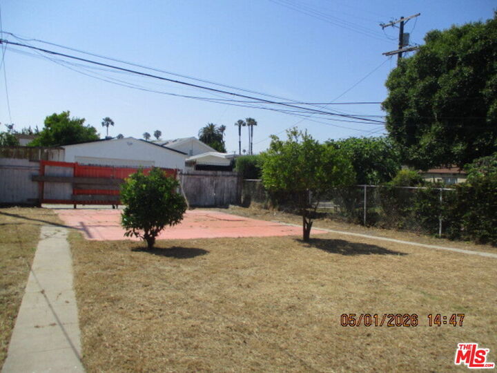 Property Photo:  3625 4th Ave  CA 90018 