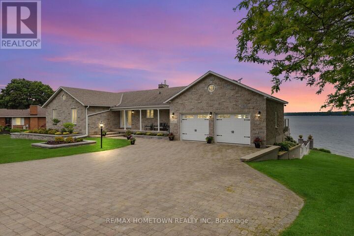 Property Photo: 1111 Burnside Drive ON K6V 5T1