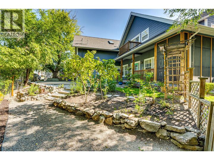 Property Photo:  3404 34 Avenue  BC V1T 2P9 