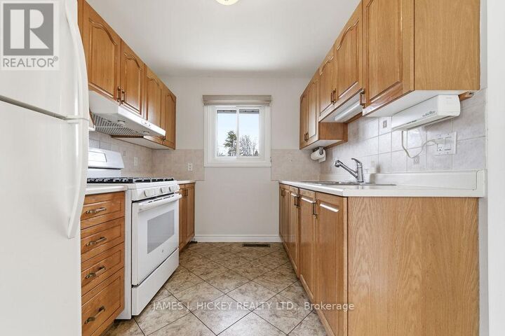 Property Photo: 96 Glendale Avenue ON K0J 1P0