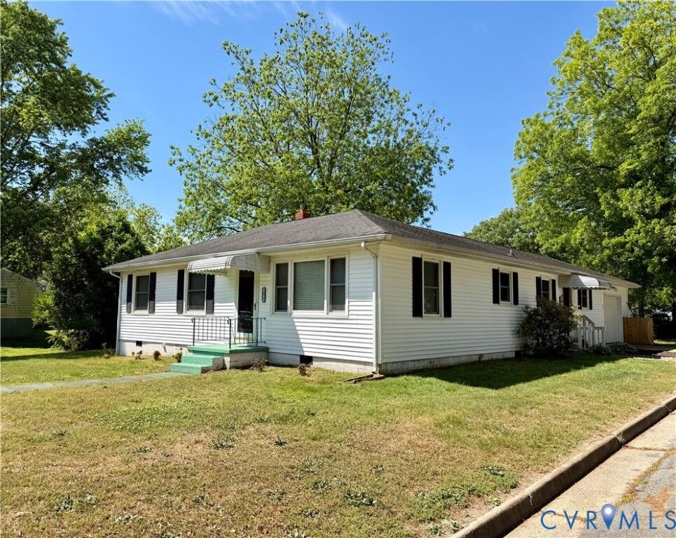 Property Photo:  1619 F Street  VA 23181 