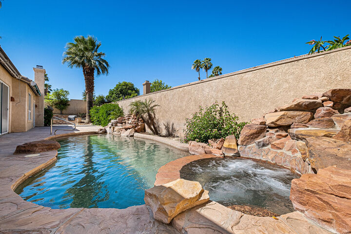 Property Photo: 44965 Malia Circle CA 92253
