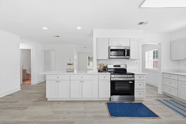 Property Photo: 306 Union Street FL 32547