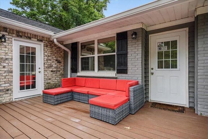 Property Photo:  9915 Wanda Drive  FL 32514 