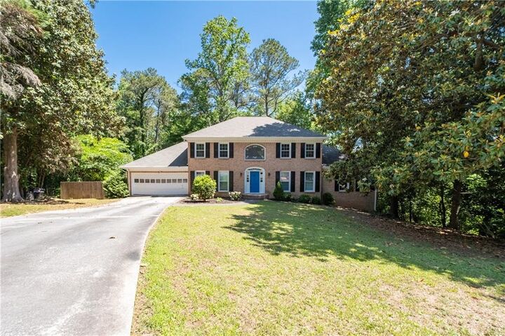 Property Photo: 2562 River Knoll Drive SW GA 30047