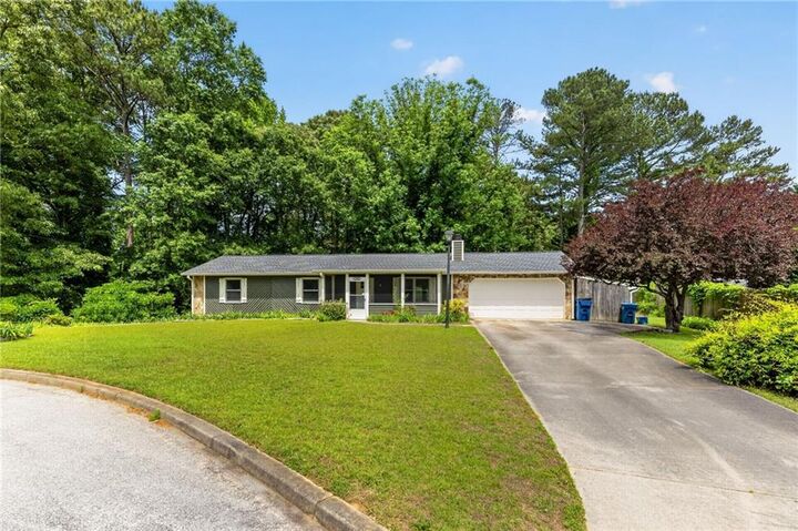 Property Photo:  1250 Westwood Court  GA 30017 