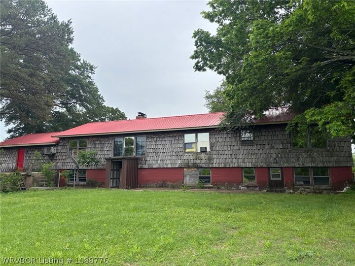 Property Photo:  606 N Forest Avenue  OK 74941 