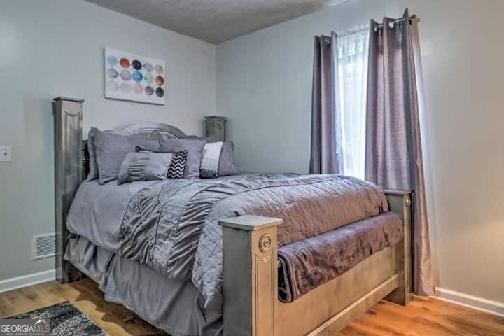 Property Photo:  483 Oak Drive  GA 30354 