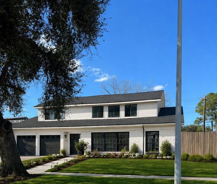 Property Photo:  9110 Vickijohn Drive  TX 77031 