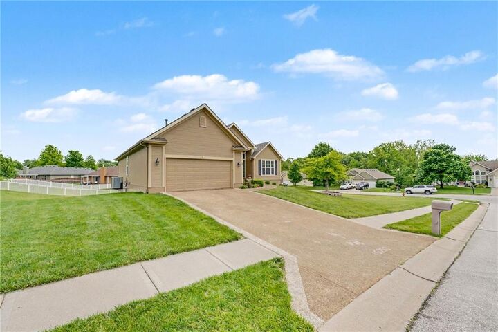 Property Photo:  16250 NW 134th Court  MO 64079 