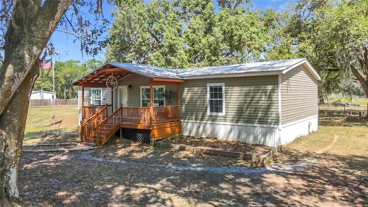 Property Photo:  40949 Jerry Road  FL 33540 