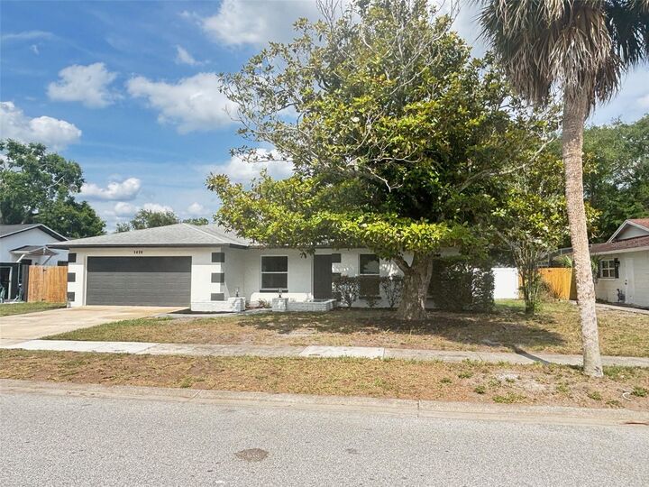 Property Photo:  1438 Tierra Circle  FL 32792 