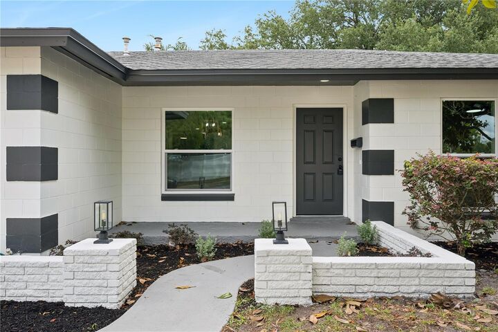 Property Photo:  1438 Tierra Circle  FL 32792 