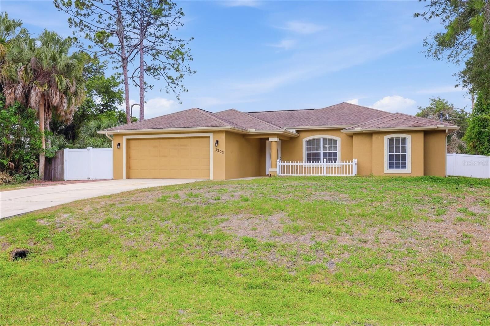 Property Photo:  3303 Sawmill Avenue  FL 34286 