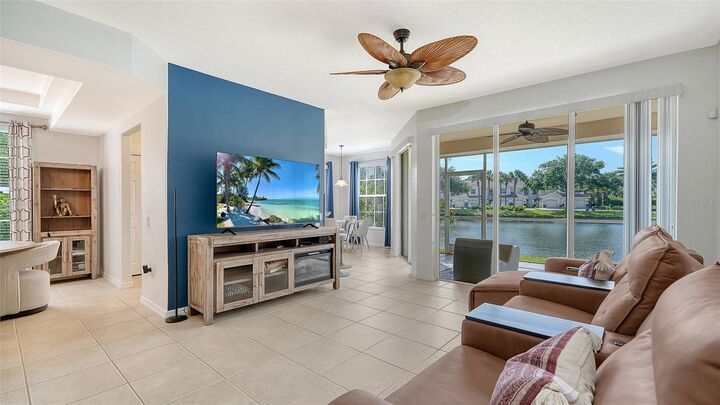 Property Photo:  4469 Cinnamon Drive 2505  FL 34238 