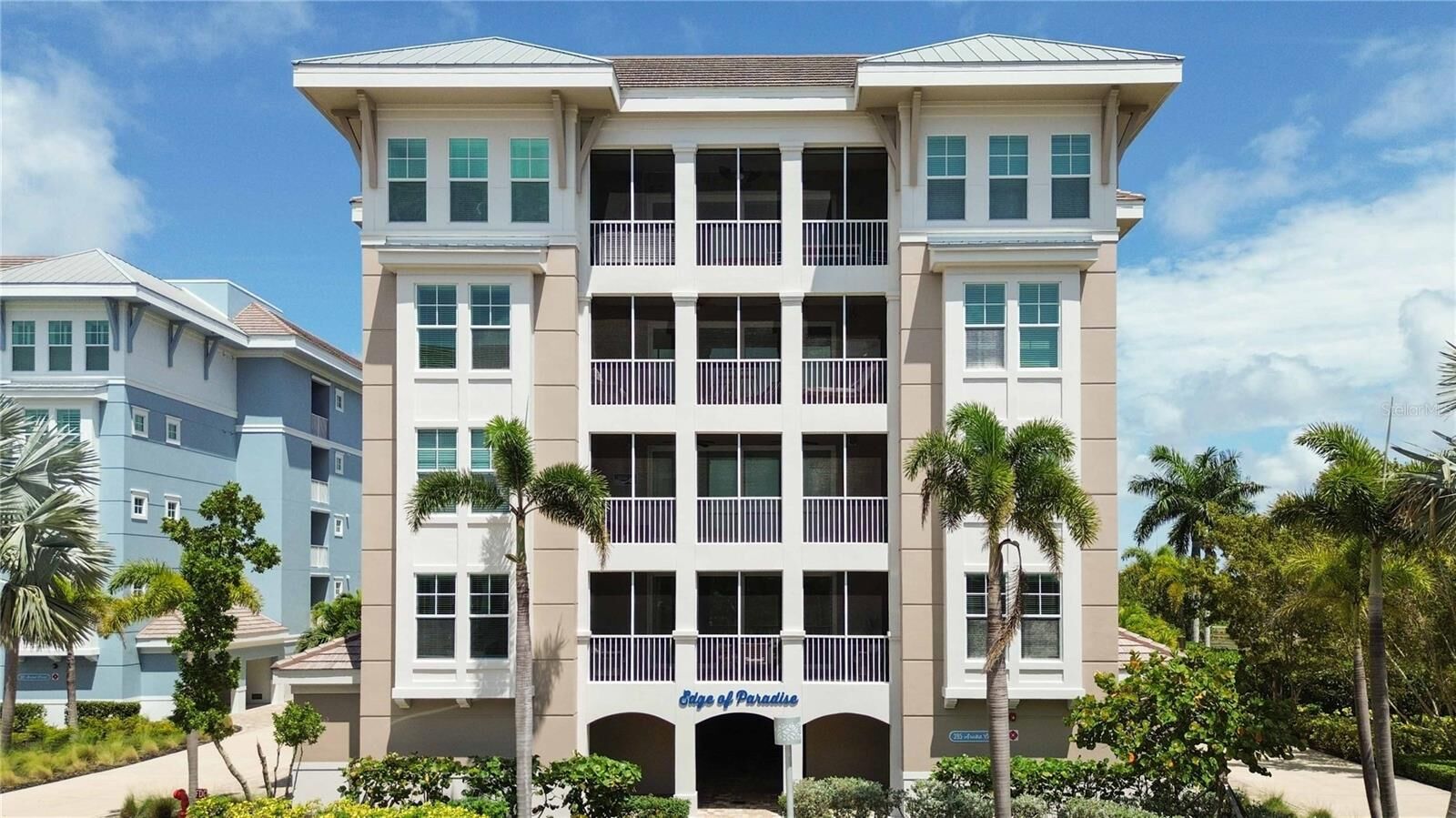 Property Photo:  395 Aruba Circle 102  FL 34209 