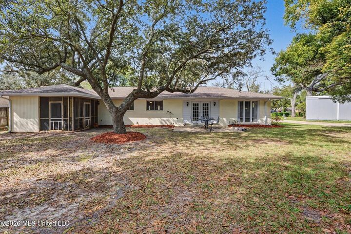 Property Photo:  332 Eastview Drive  MS 39531 