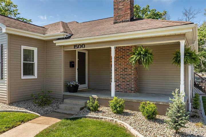 Property Photo:  1500 E 6th Street  MO 63090 