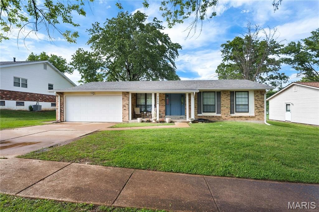 Property Photo:  2609 Yaeger Road  MO 63129 