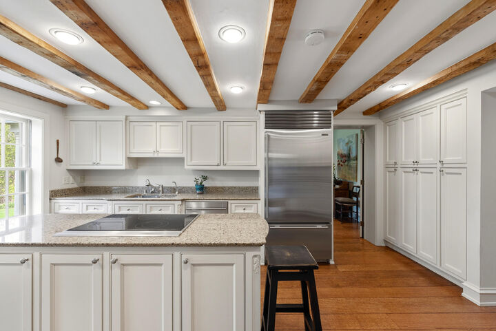 Property Photo:  11533 N Parkview Dr  WI 53092 