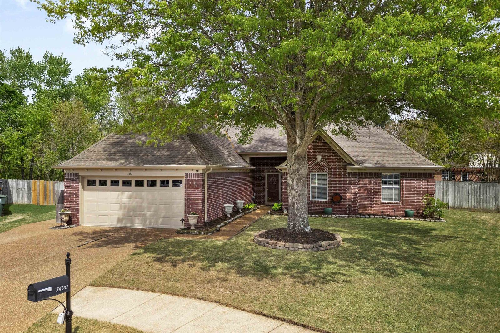 Property Photo: 1400 River Branch Cv TN 38017