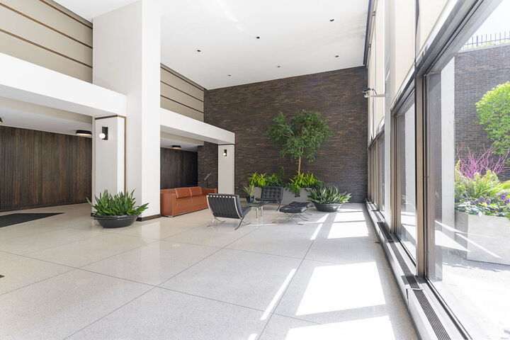 Property Photo:  5455 N Sheridan Road 707  IL 60640 