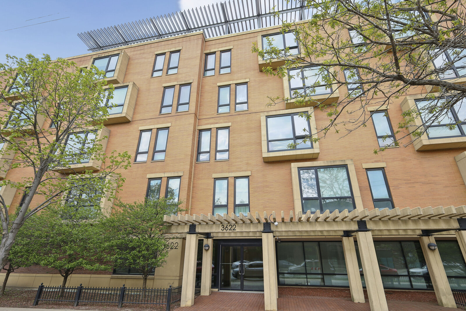 Property Photo:  3622 S State Street 413  IL 60609 