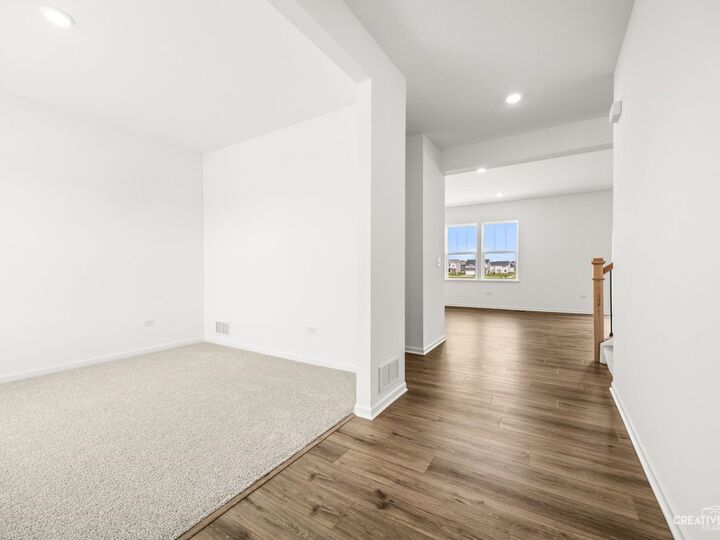 Property Photo:  421 Hathaway Lane  IL 60543 