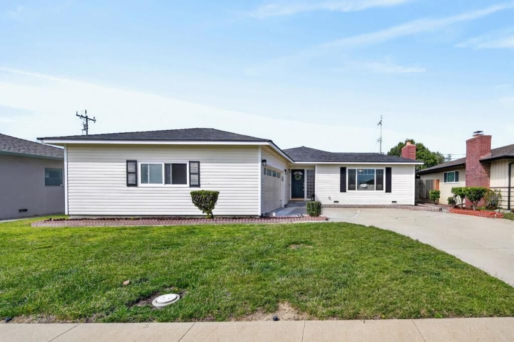 Property Photo:  782 Fairfax Drive  CA 93901 