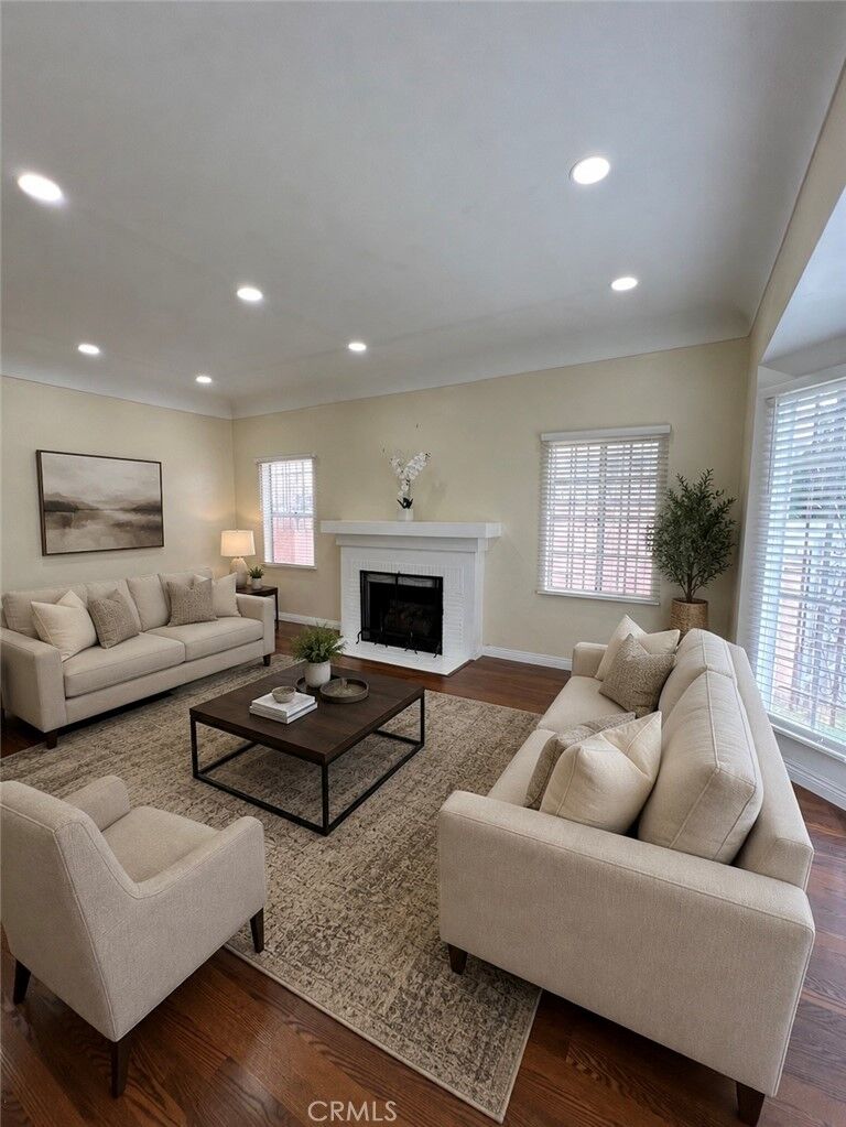 Property Photo:  1933 S Corning  CA 90034 